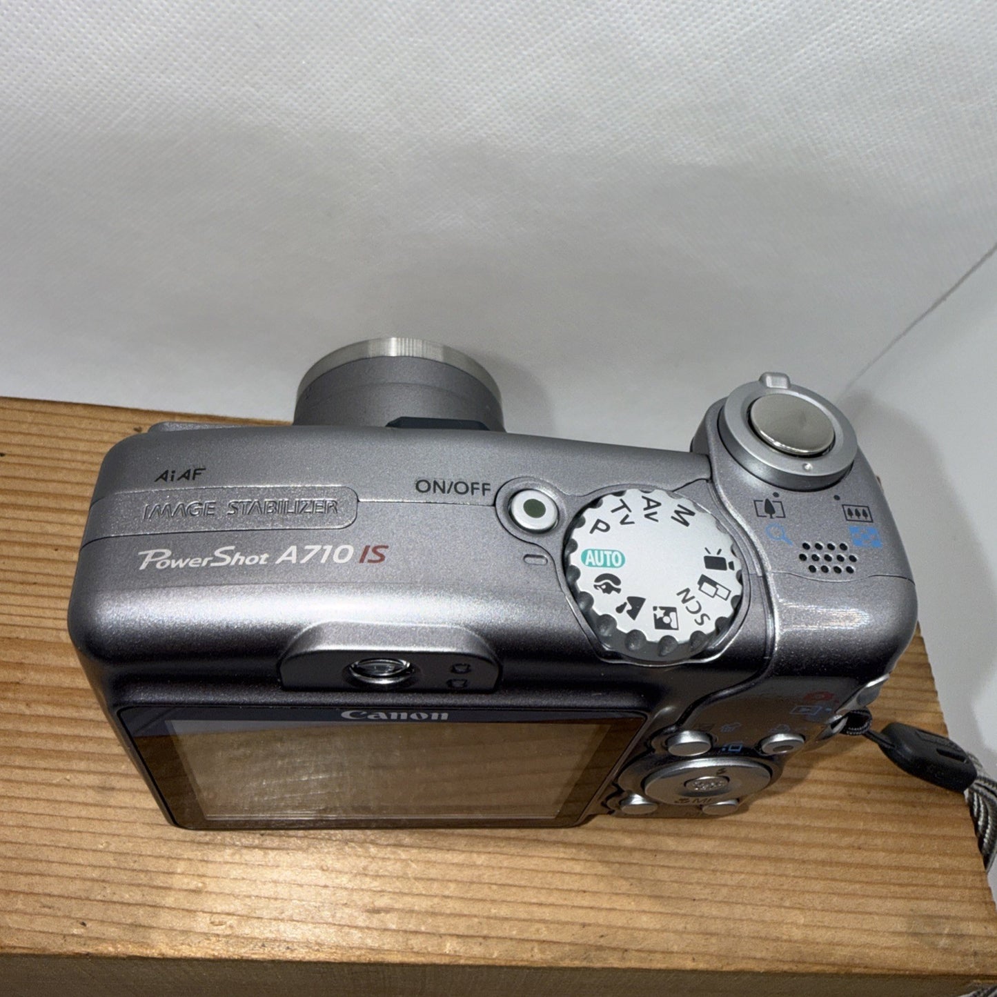 Canon PowerShot A710 IS 7.1MP Digital Camera 6x Zoom Tested & Working + 4GB SD