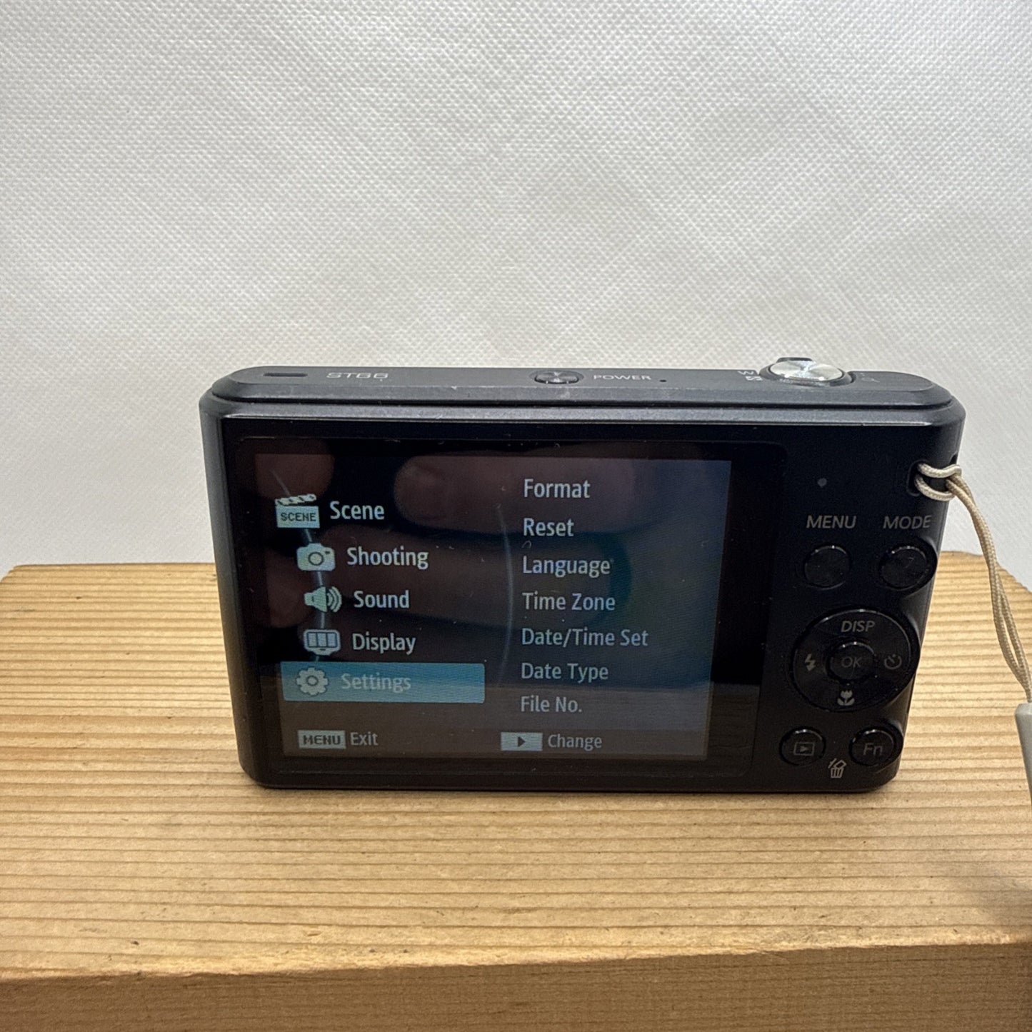 Samsung Digital Camera ST66 16.1MP Tested Working + Charger Battery 4GB SD Card