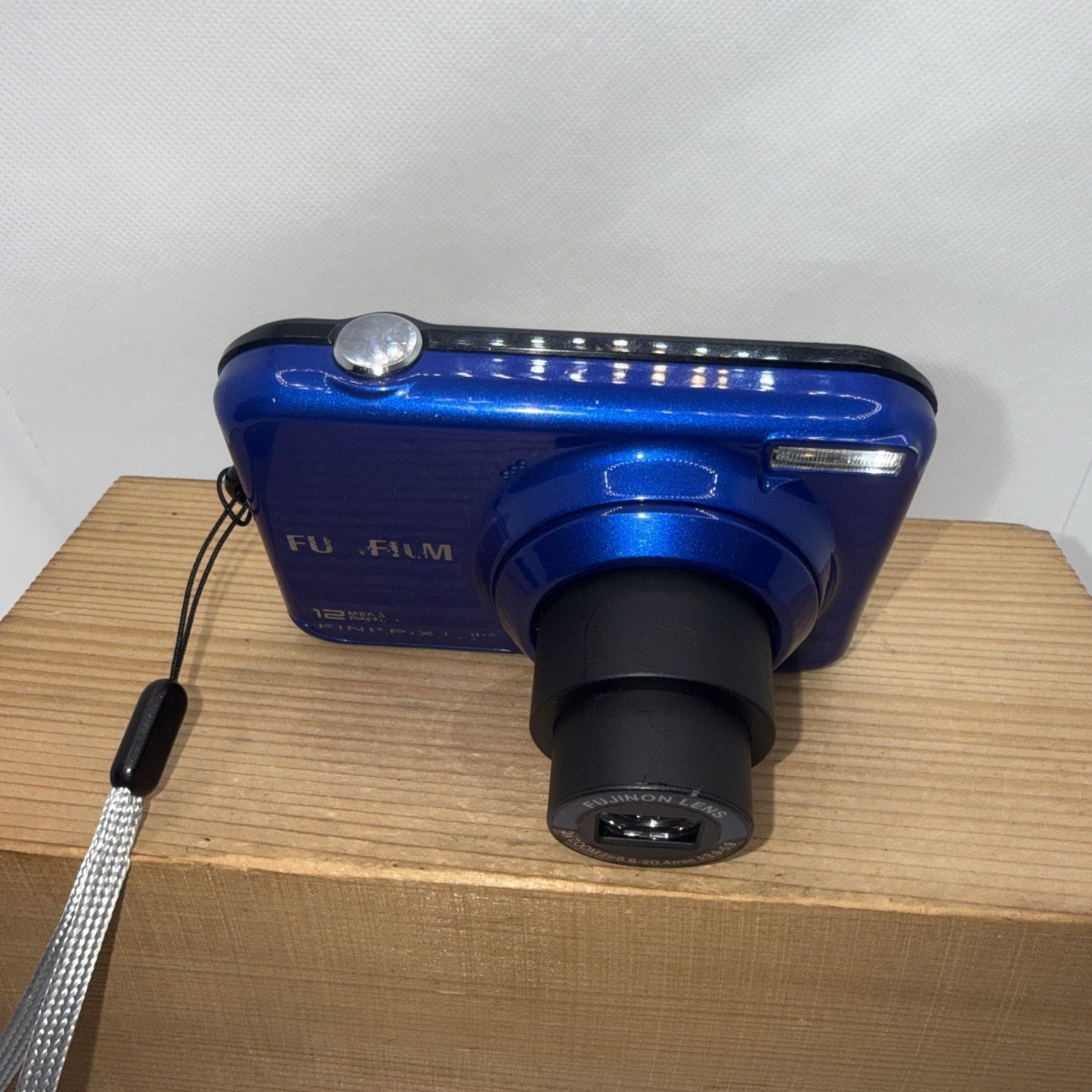 Fujifilm FinePix L55 Digital Camera 12MP Tested + Charger Battery 4GB SD Card