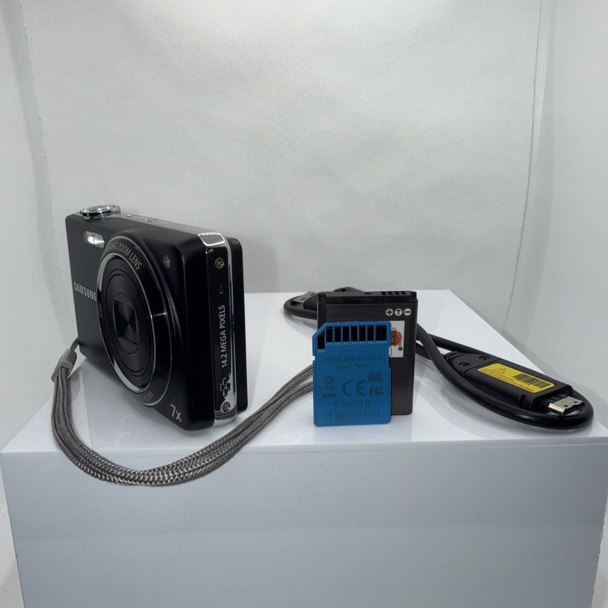 Samsung Digital Camera PL201 14.2MP Tested Working + Charger Battery 4GB SD Card