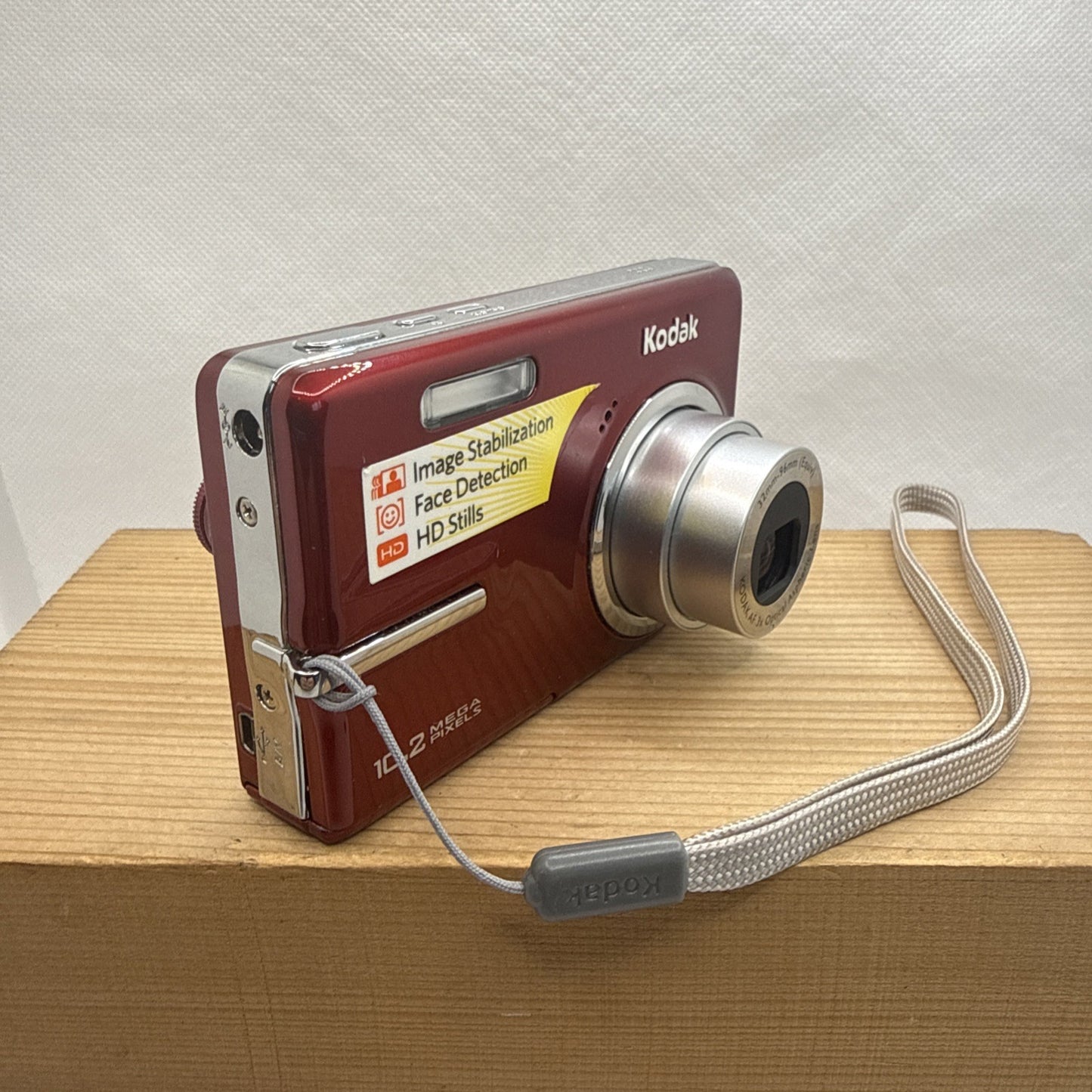 Kodak EasyShare M1073 Is Digital Camera 10.2MP Tested + Charger Battery 4GB SD