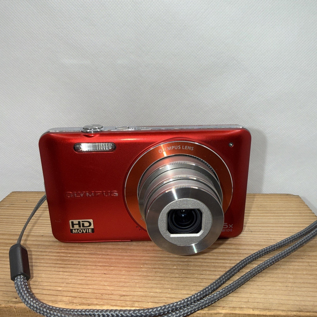 Olympus Digital Camera VG-120 14MP Red Tested + Charger Battery 4GB SD Card