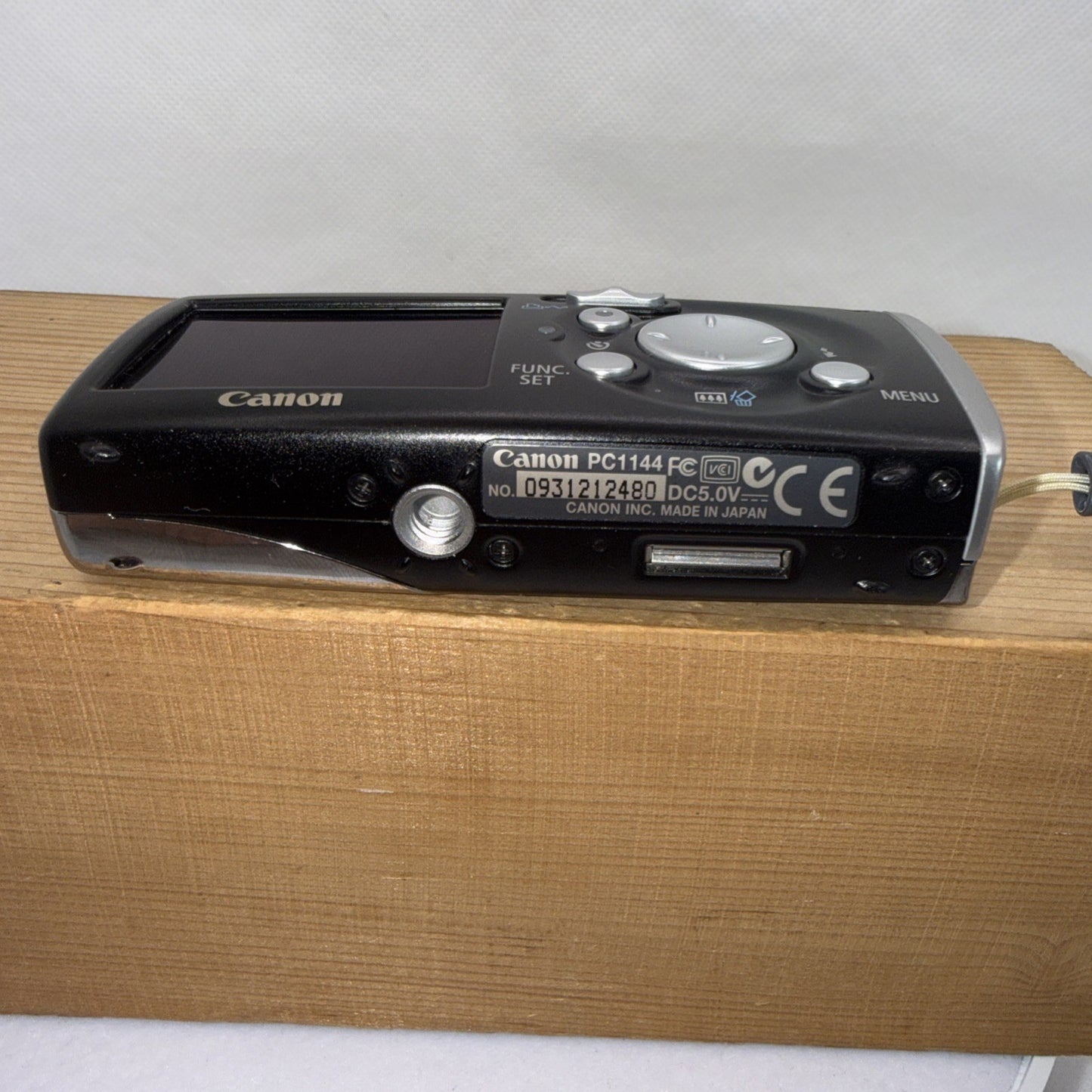 Canon Digital Ixus I Zoom 5mp Compact Camera Boxed Tested Working Bundle Retro