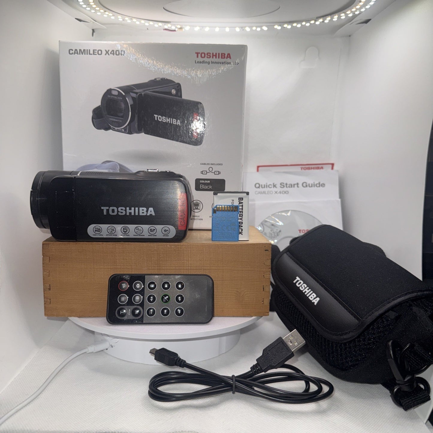 Toshiba CAMILEO X400 Full HD Camcorder Boxed Tested Working Plus Accessories