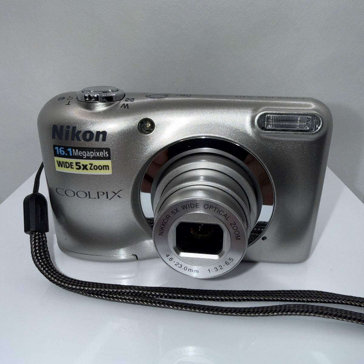 Nikon Coolpix A10 16.1MP Digital Camera Tested Full Kit Charger Batteries 4GB SD
