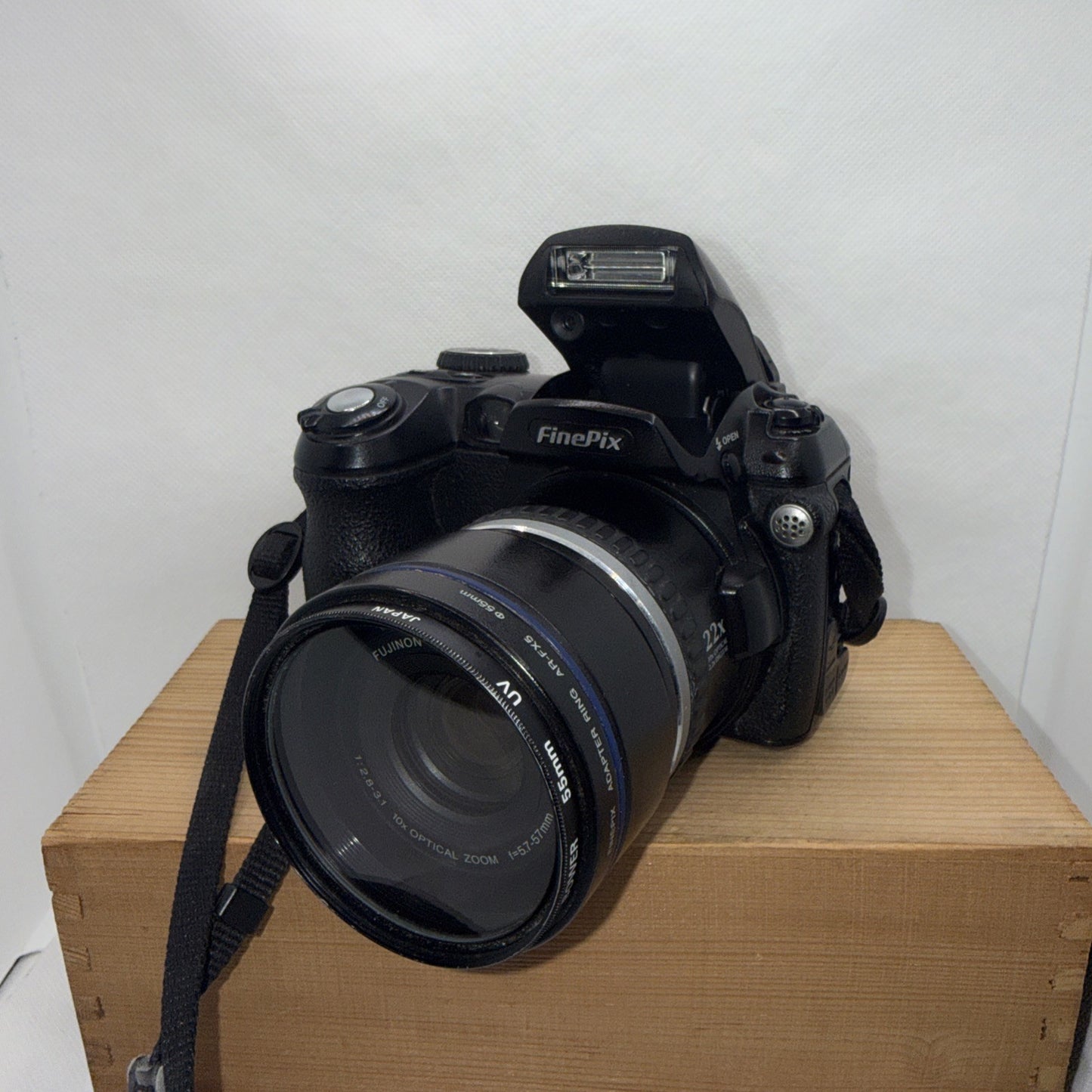 Fujifilm FinePix S Series S5000 3.1MP Digital Camera Tested + 128MB XD Card