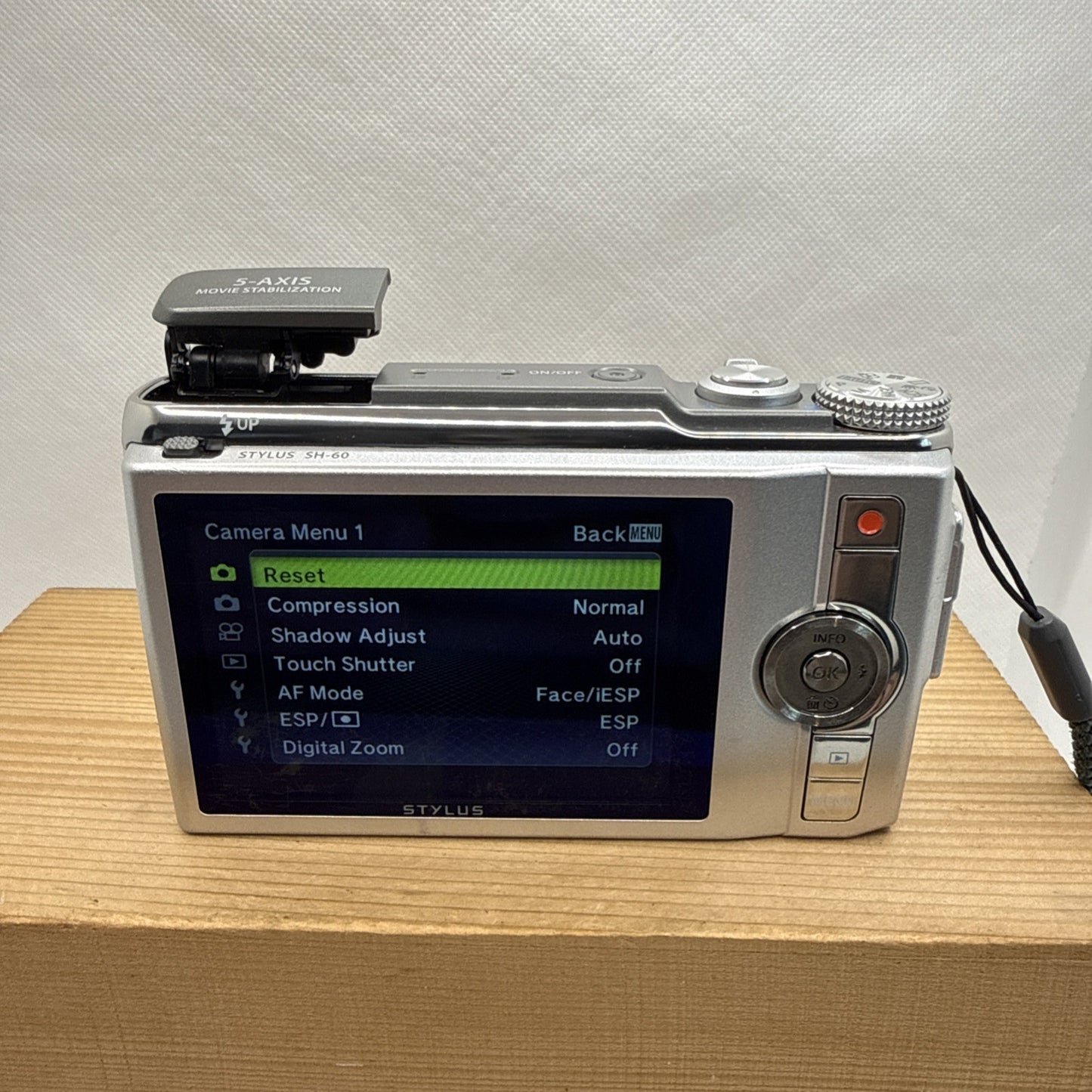 Olympus Stylus SH-60 16MP Digital Camera Working VGC + Charger Battery 4GB SD