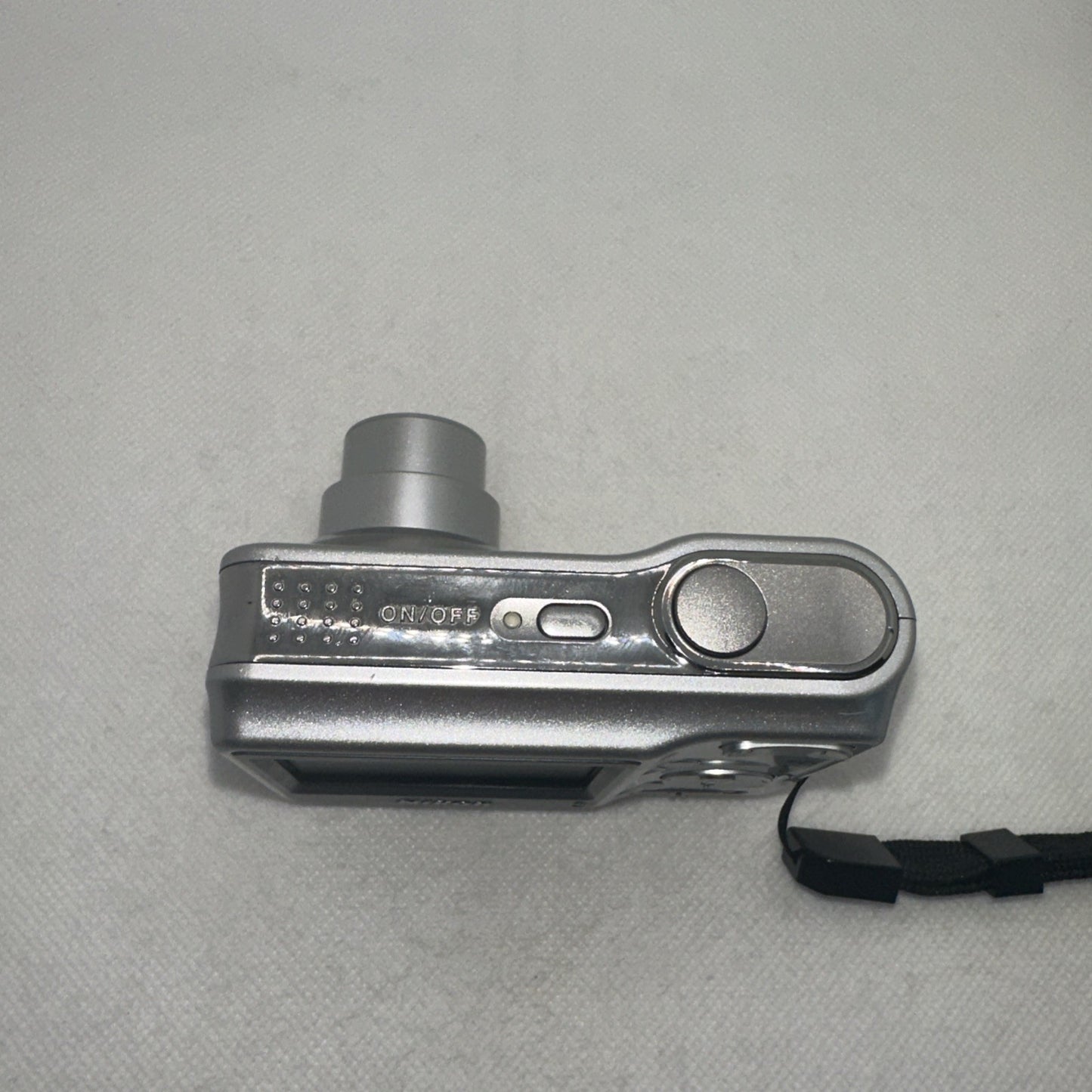 Retro Nikon Coolpix L4 4MP Digital Camera Tested Plus Charger Battery 2GB SD5