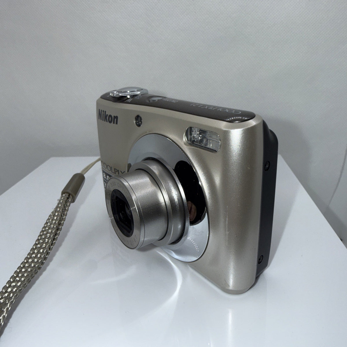 Nikon Coolpix L21 8MP Digital Camera Tested + Charger Batteries 4GB SD Full Kit