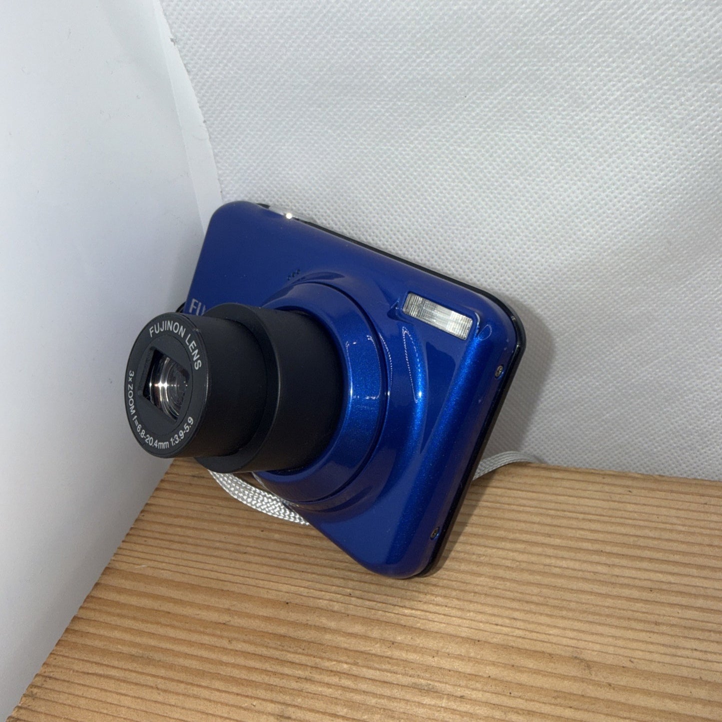 Fujifilm FinePix L55 Digital Camera 12MP Tested + Charger Battery 4GB SD Card