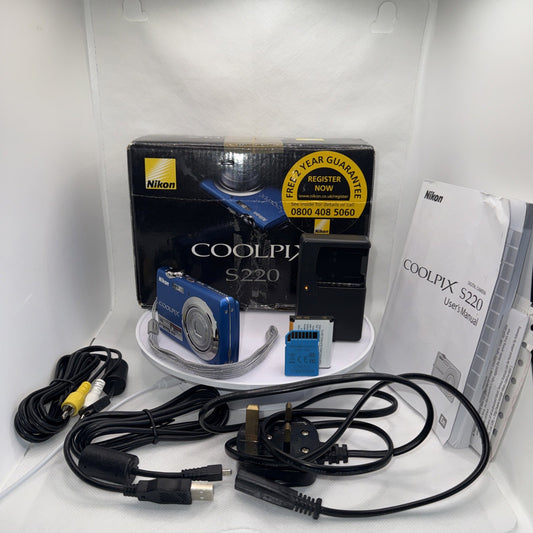 Nikon Coolpix S220 10MP Digital Camera Boxed Tested Plus Charger Battery 4GB VGC