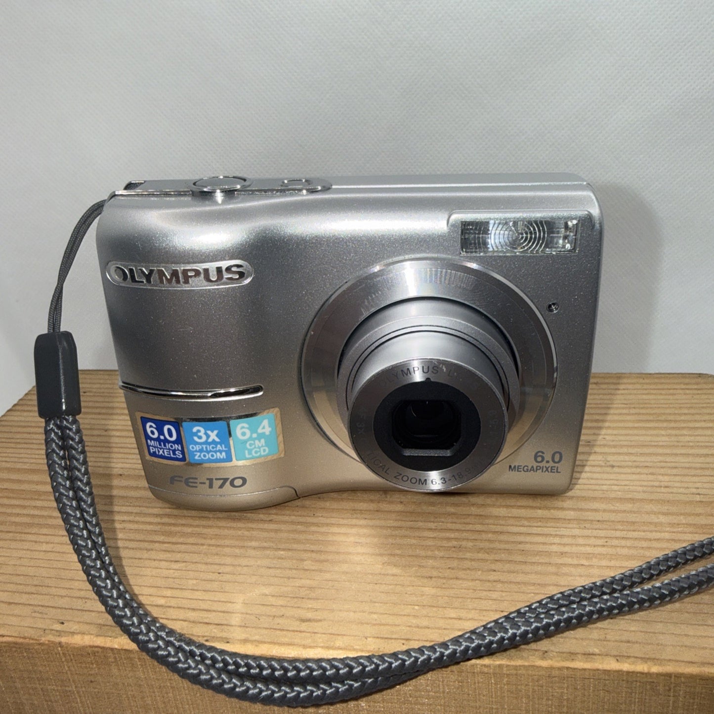 Olympus Digital Camera X-760 6.0MP Tested Boxed + 512MB XD Card & USB Cable