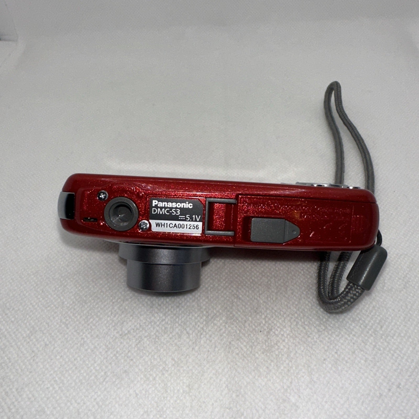 Digital Camera Panasonic Lumix DMC-S3 14.1MP Tested Plus Charger Battery 16GB SD9