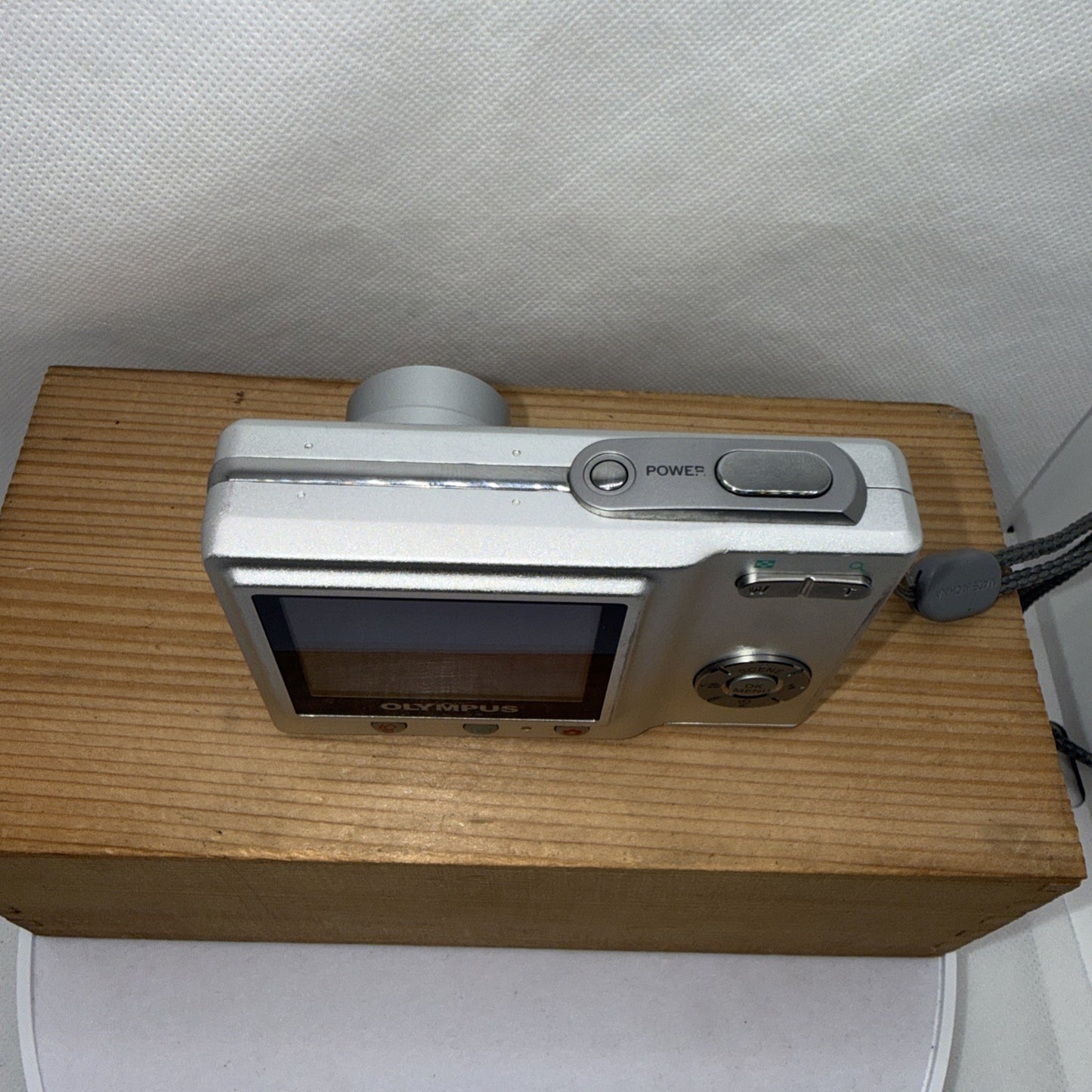 Olympus Digital Camera FE-5500 5.0MP Tested  + Charger Battery Memory Retro Y2K
