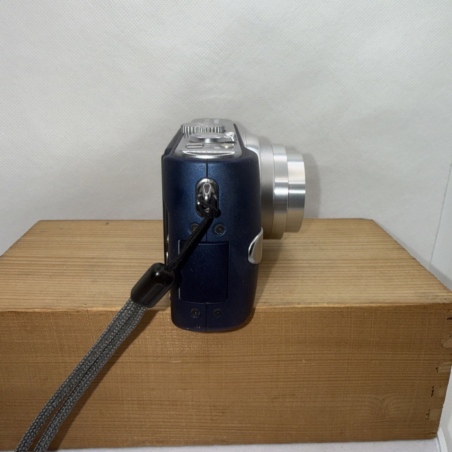 Panasonic LUMIX DMC-TZ3 7.2MP Digital Camera Tested + Charger Battery 4GB SD