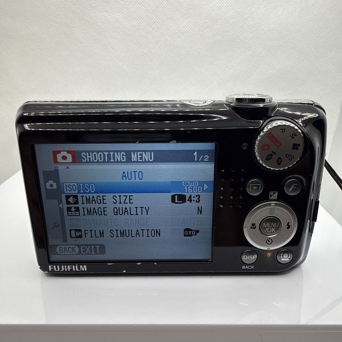 FujiFilm FinePix F72EXR 10MP Digital Camera Tested + Charger Battery 16GB SD