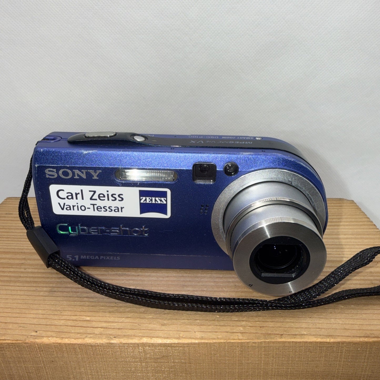 Sony Cybershot DSC-P100 5.1 MP Digital Camera Tested + Charger Battery Memory