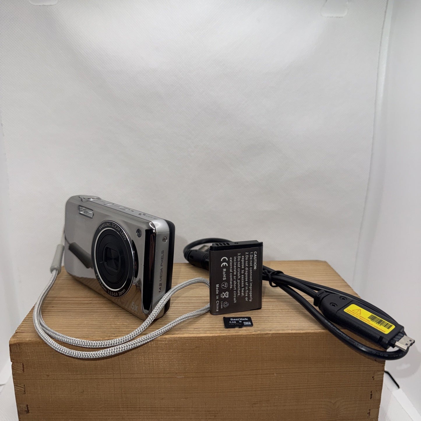 Samsung PL120 14.2MP Digital Camera Silver 5x Zoom Boxed Tested Working