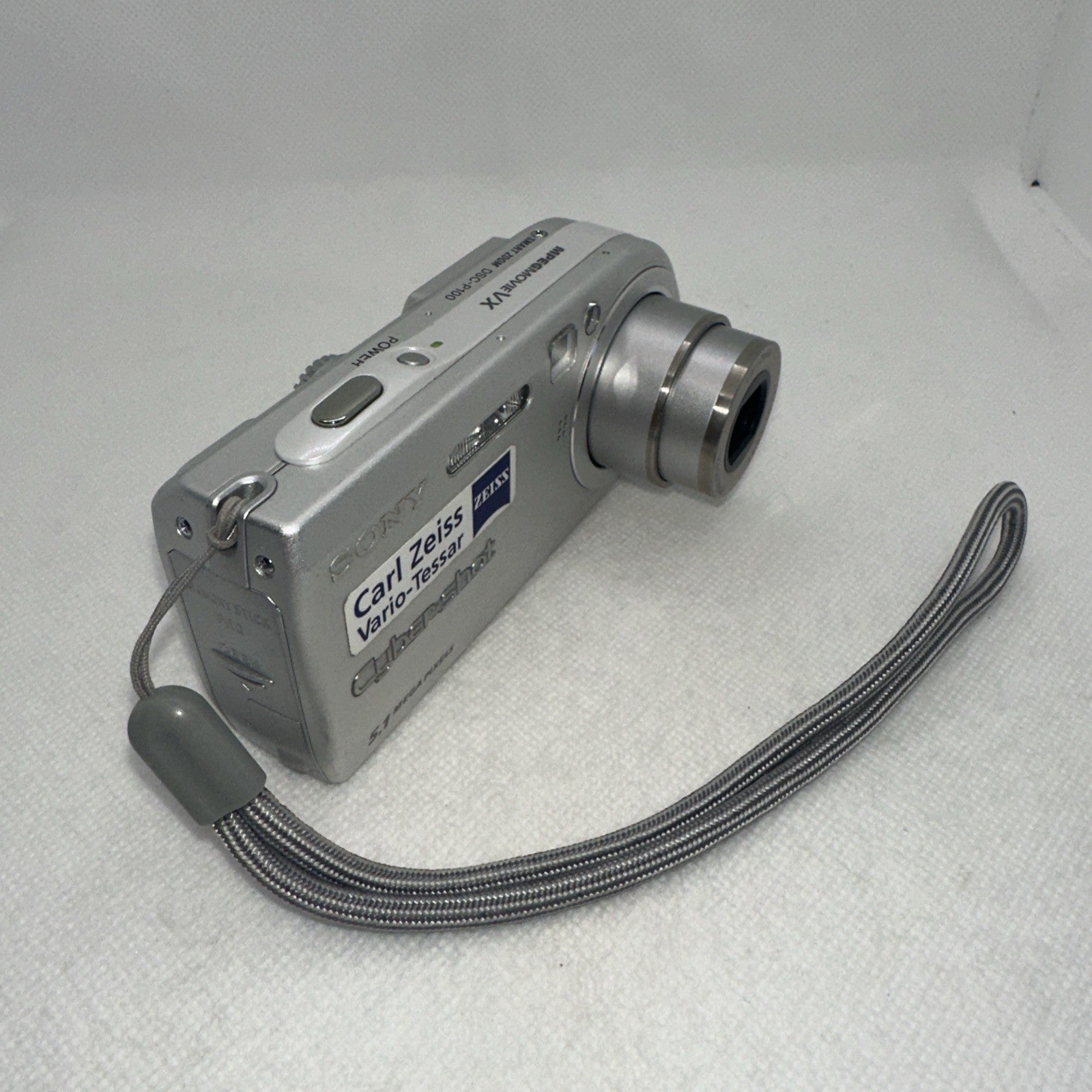 Sony Cybershot DSC-P100 5MP Digital Camera Tested + Charger Battery Memory Case1