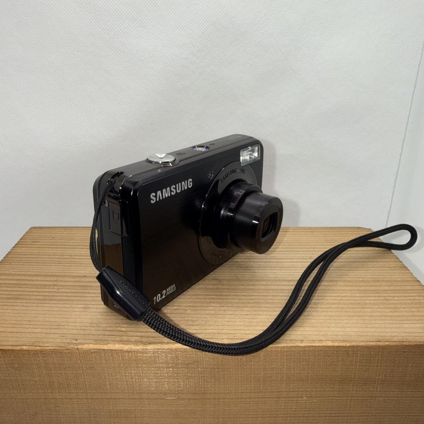Samsung Digital Camera PL50 10.2MP Tested + Charger Battery 4GB SD Case