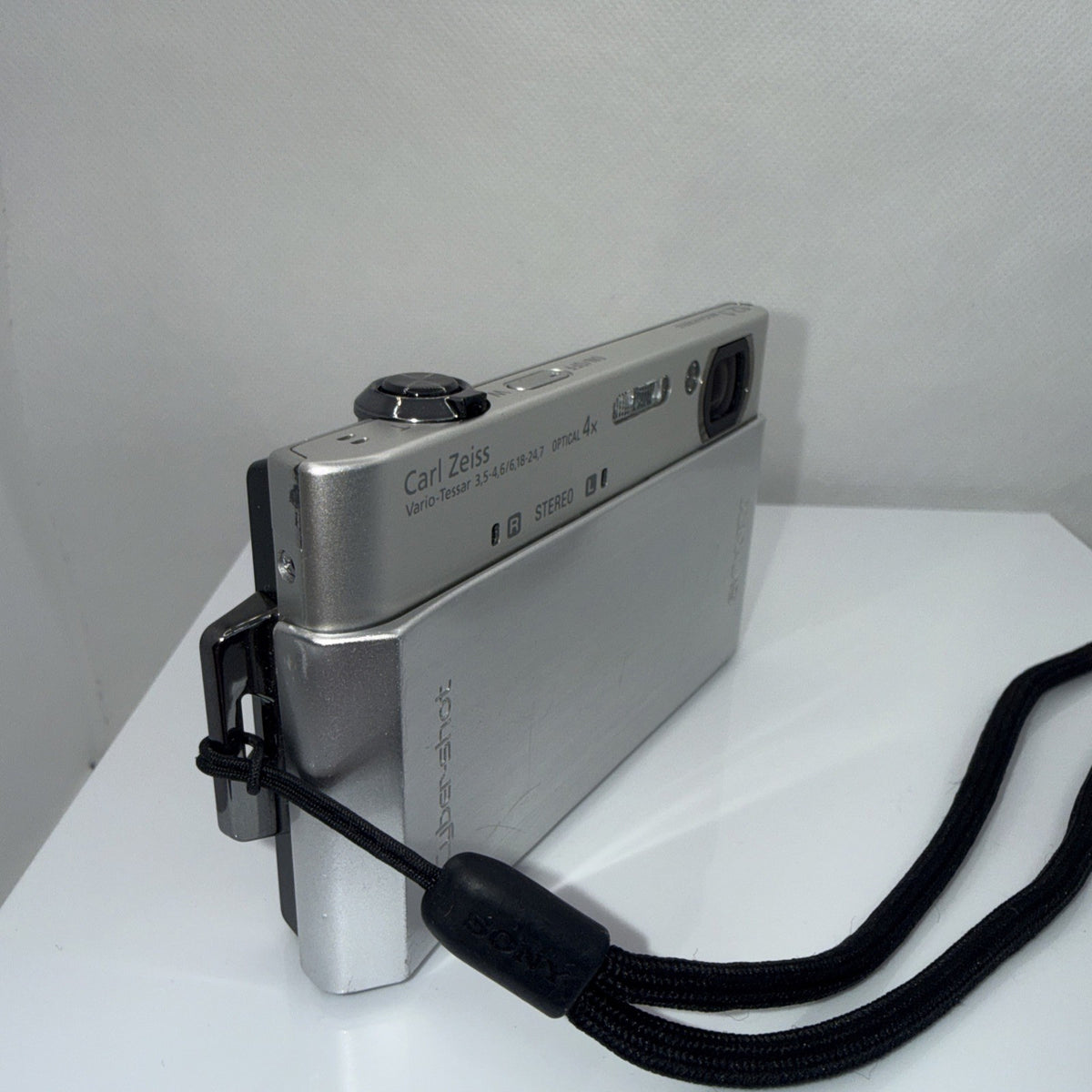 Sony Cyber-shot DSC-T900 12.1MP Digital Camera Tested + Charger Battery Memory