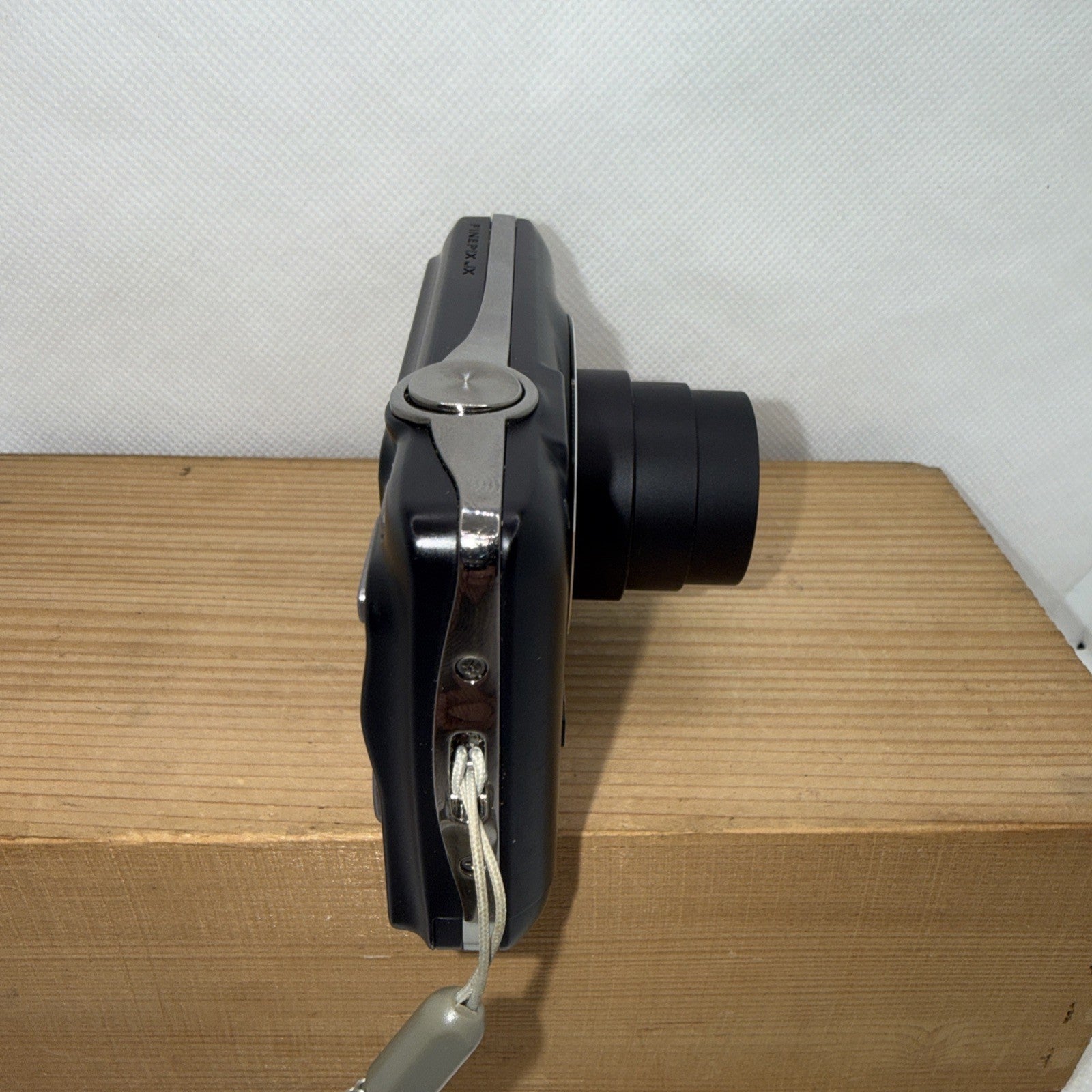 Fujifilm Finepix JX550 Digital Camera 16MP Tested Working + Charger Battery 16GB7