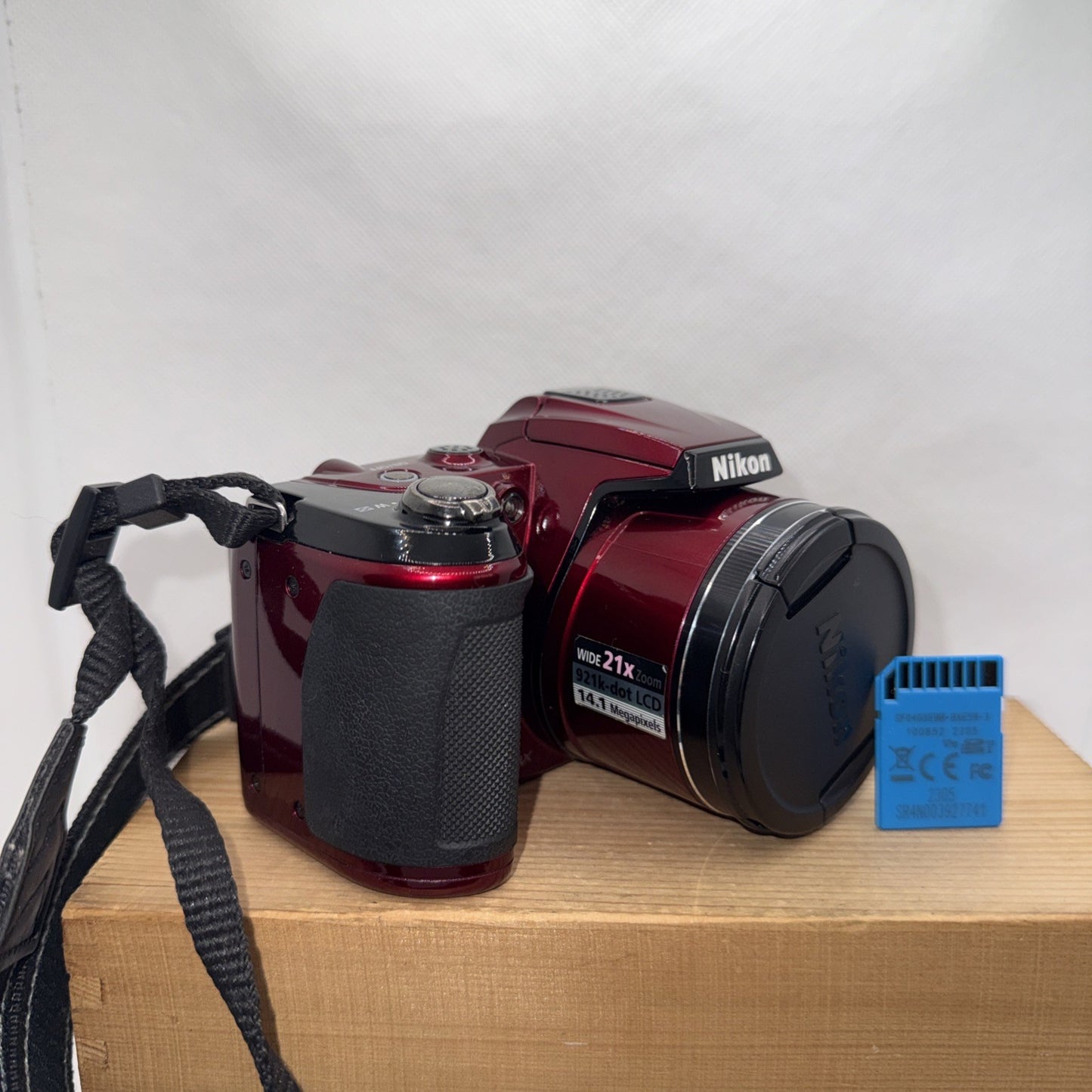 Nikon Coolpix L120 14.1MP Ruby Red Digital Bridge Camera Working + 4GB SD VGC