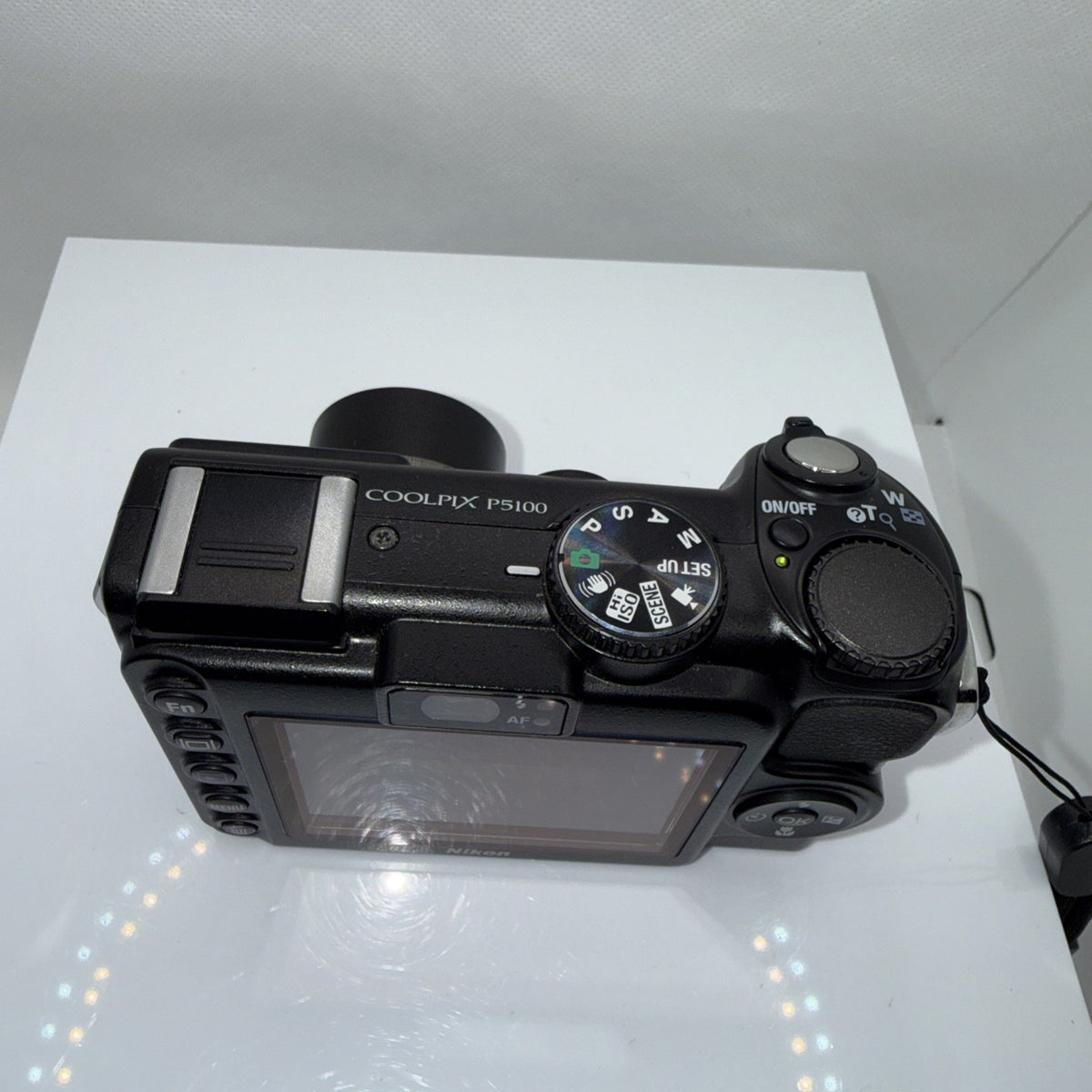 Nikon Coolpix P5100 12.1MP Digital Camera Tested Working + Charger Battery 4GB