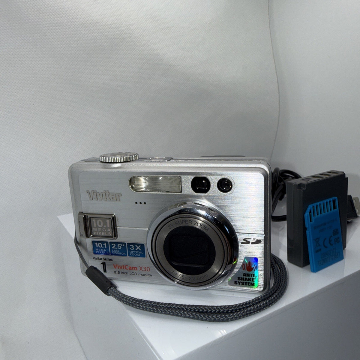 Digital Camera Vivitar Vivicam X30 10.1MP Tested Working + Charger Battery 4GB