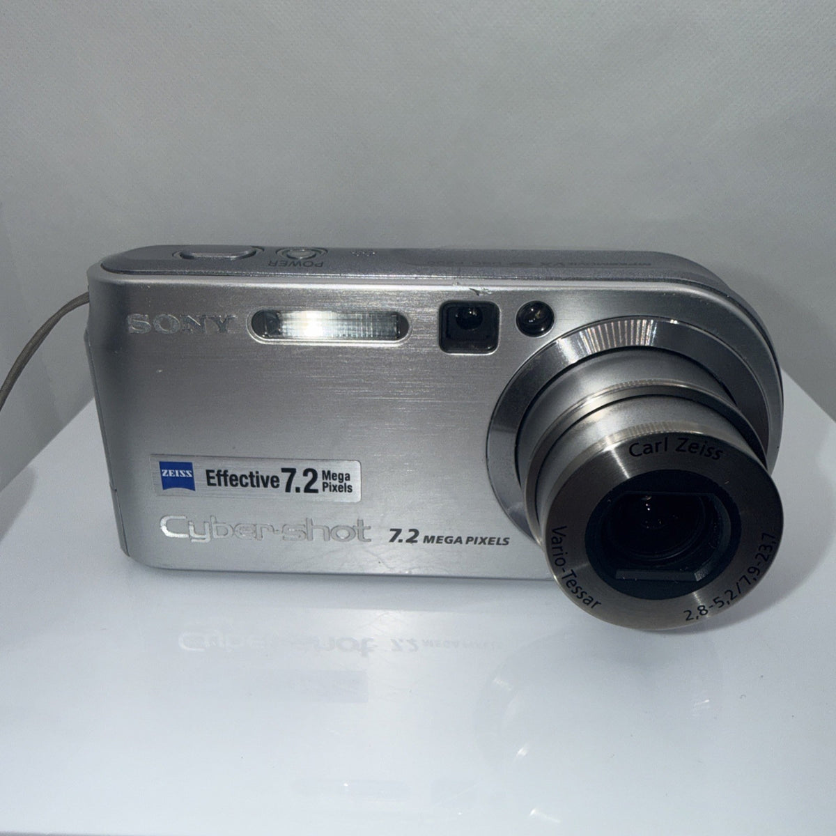 Digital Camera Sony Cyber-shot DSC-P200 7.2MP Tested + Charger Battery Memory
