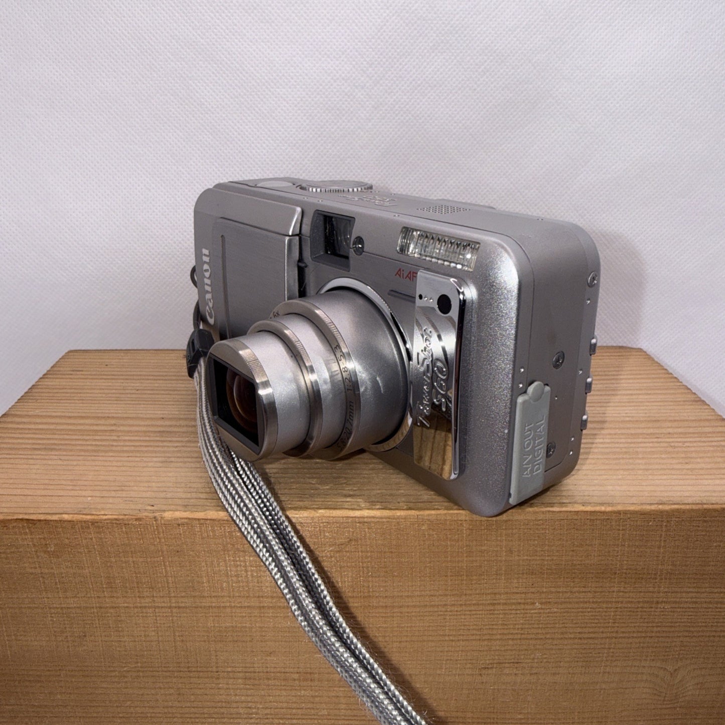 Canon PowerShot S60 Digital Camera 5MP Tested + Charger Battery Memory