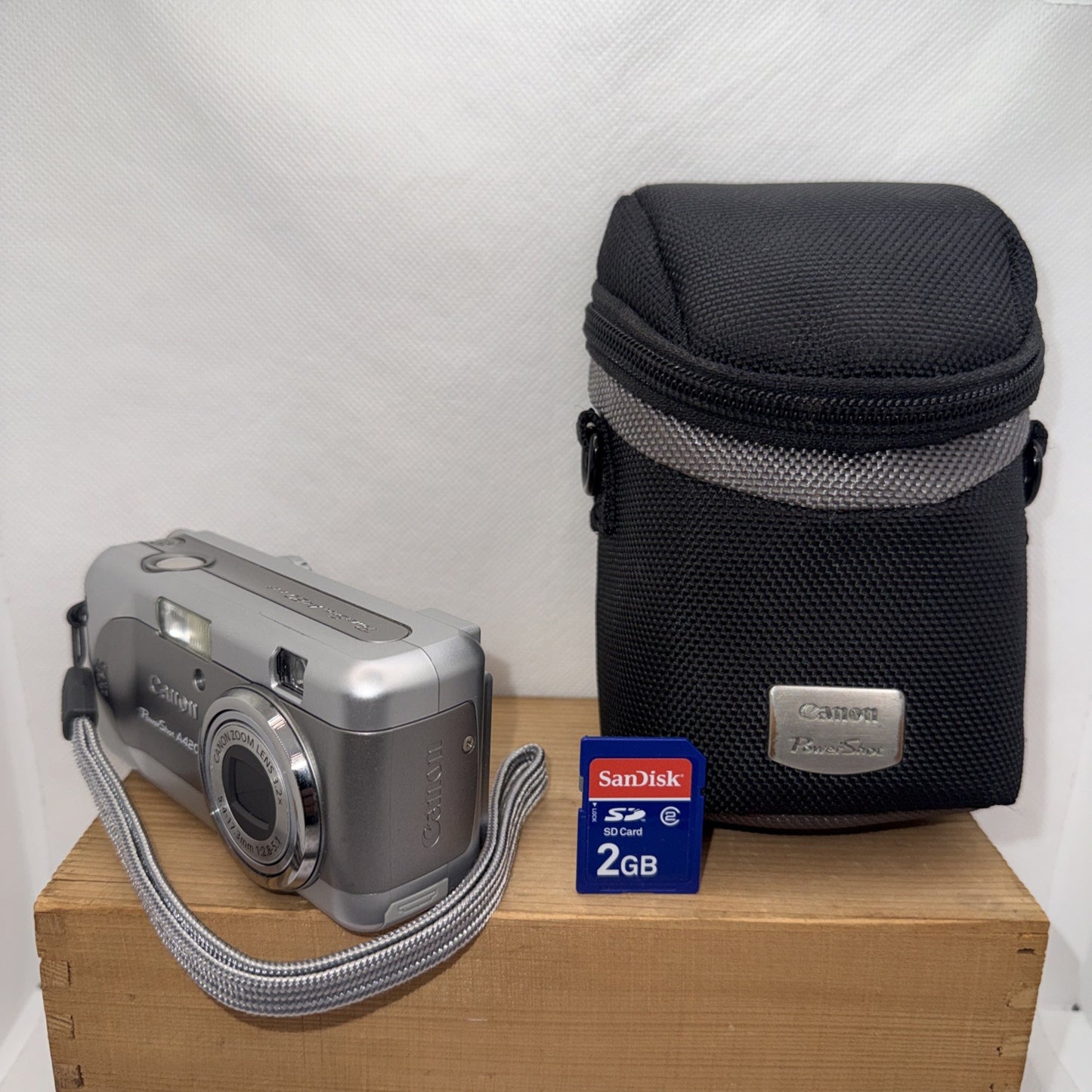Canon PowerShot A420 Digital Camera 4MP Tested Working + Memory Case Bundle0