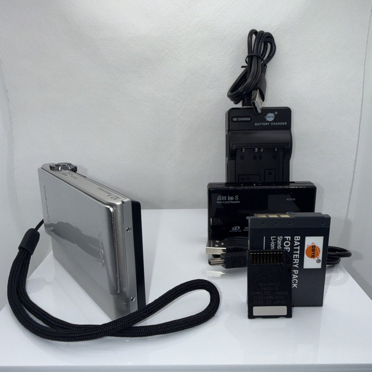 Sony Cyber-shot DSC-T900 12.1MP Digital Camera Tested + Charger Battery Memory