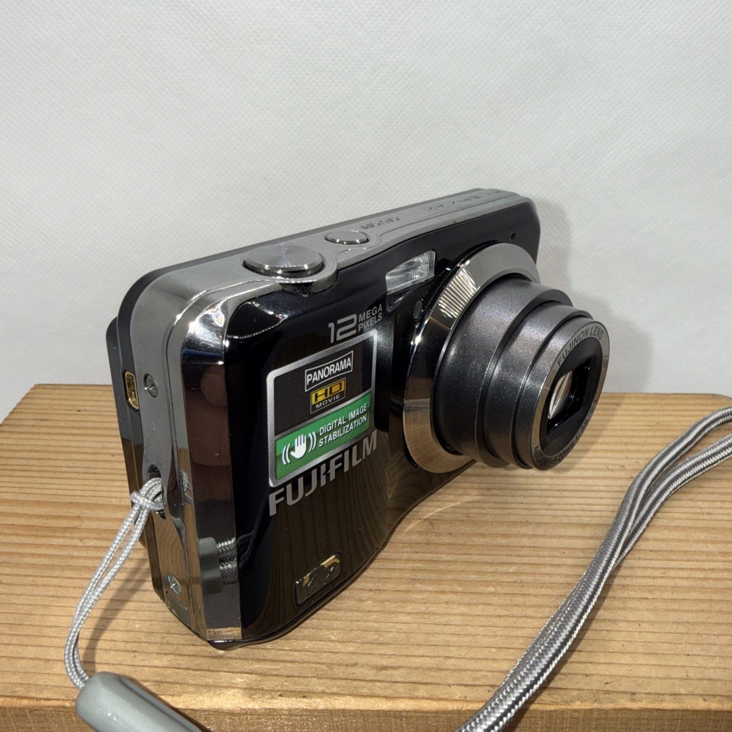 Fujifilm FinePix AX245w Digital Camera 10.2MP Tested Working Plus 4GB SD Card
