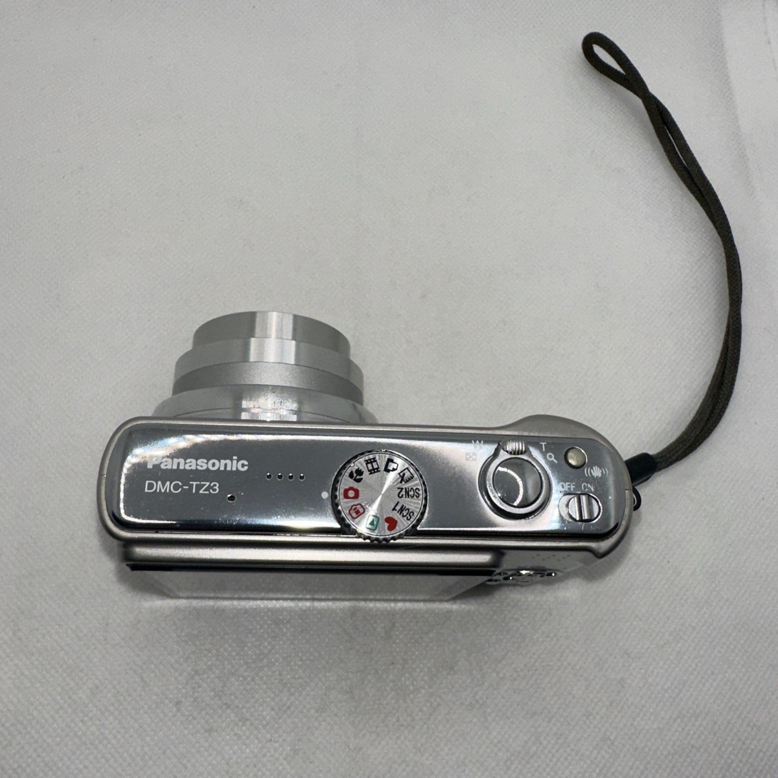 Panasonic Digital Camera LUMIX DMC TZ3 7.2MP Tested Plus Battery Charger 16GB SD5