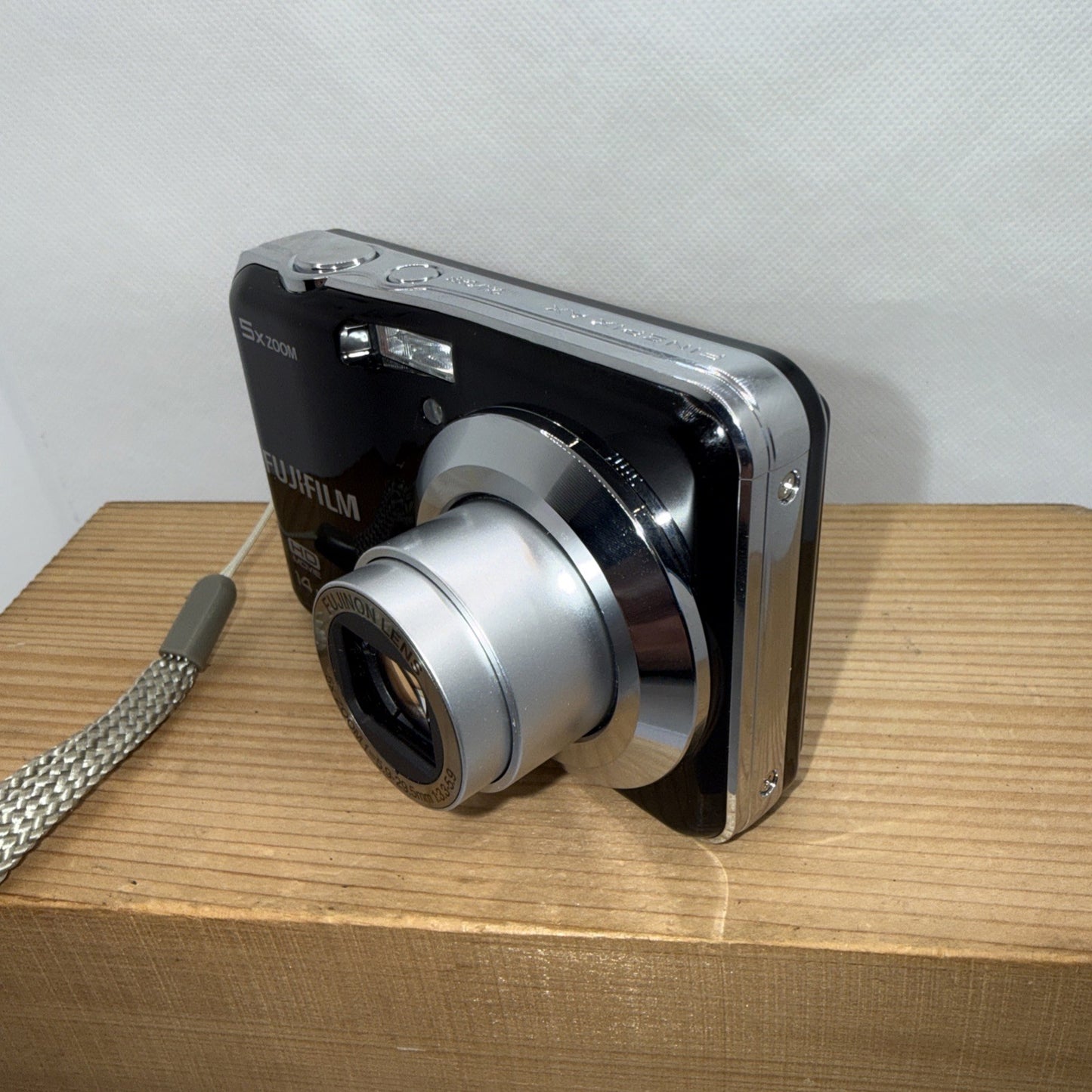 Fujifilm AX500 14MP Digital Camera Tested Plus 4GB SD Card And 2 x Free Gifts3