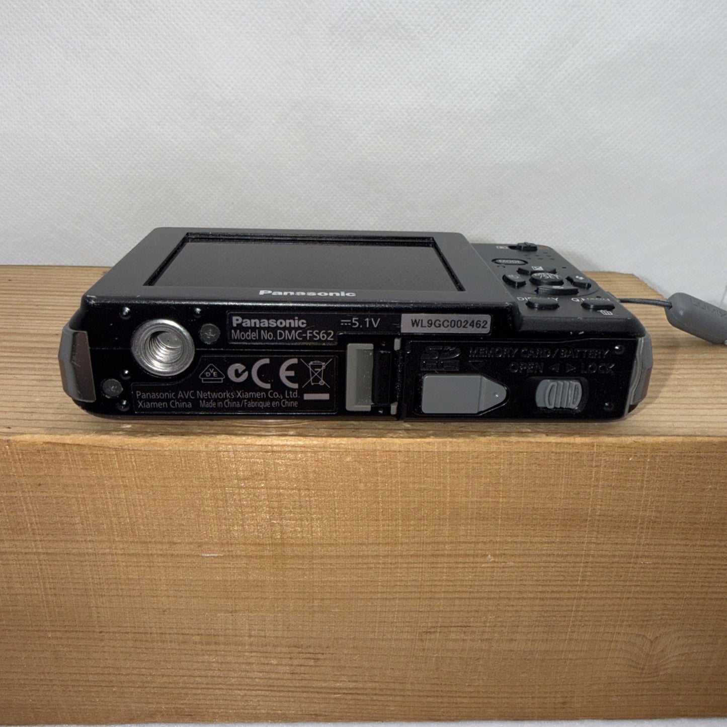 Panasonic Digital Camera Lumix DMC-FS62 10MP Tested + Charger Battery 4GB Case