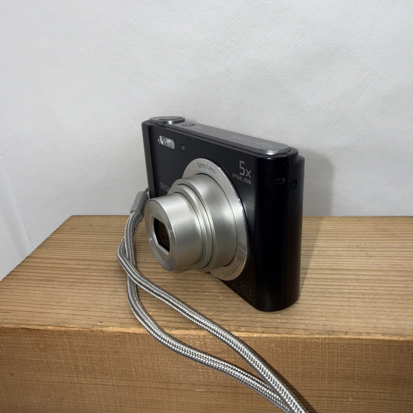 Sony Cybershot DSC-W800 20.1MP Digital Camera Tested + Charger Battery 4GB Case
