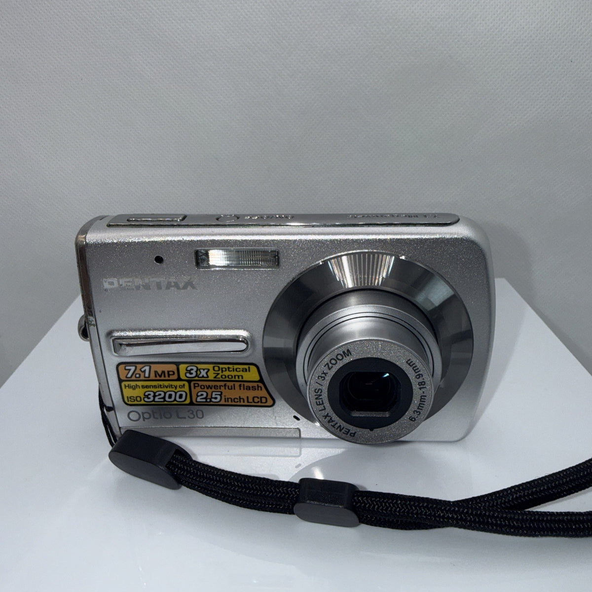 Digital Camera Pentax Optio L30 7.1MP Tested Boxed + Charger Battery 4GB