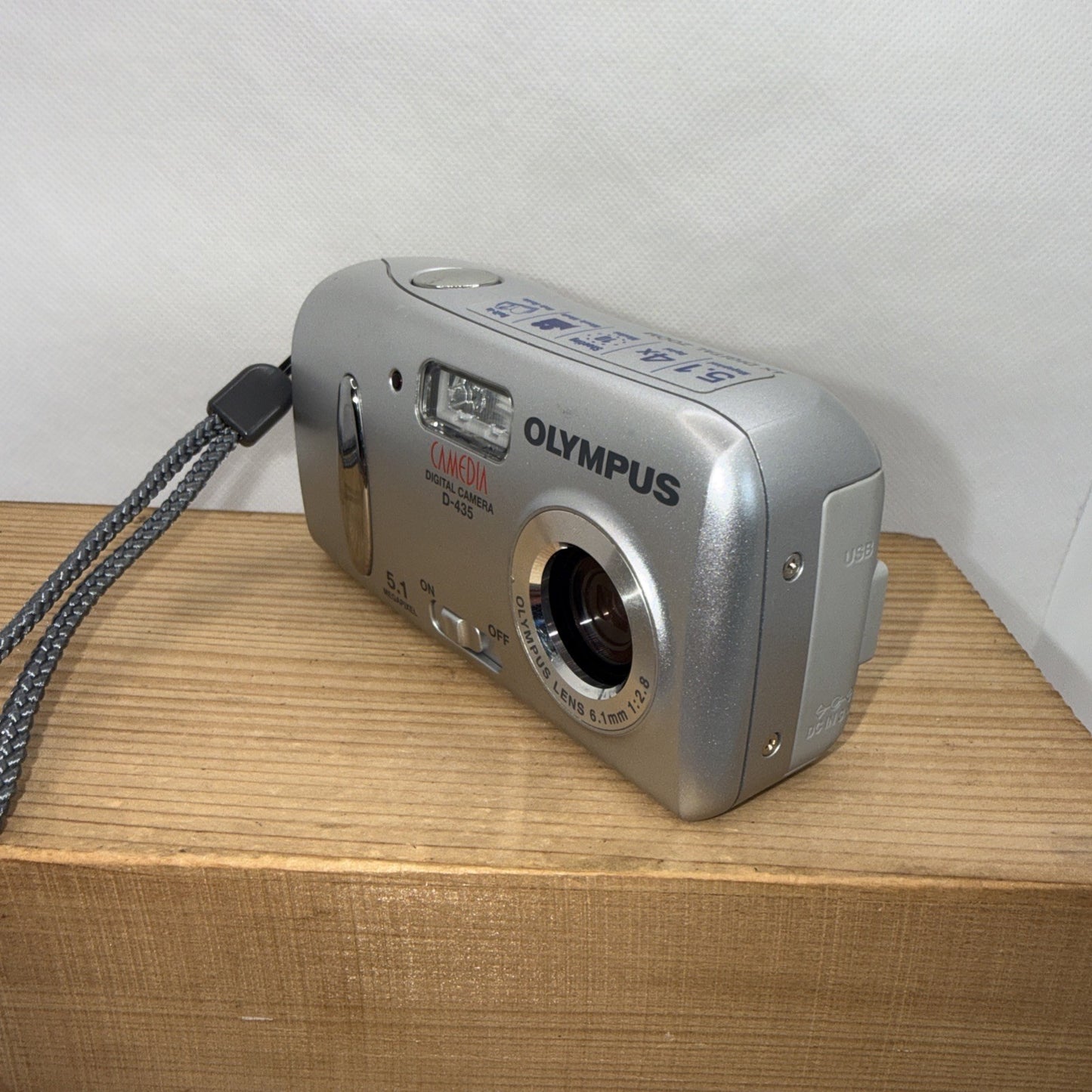 Olympus Camedia D-435 5.1MP Digital Camera Silver Tested + 128MB XD Memory Card