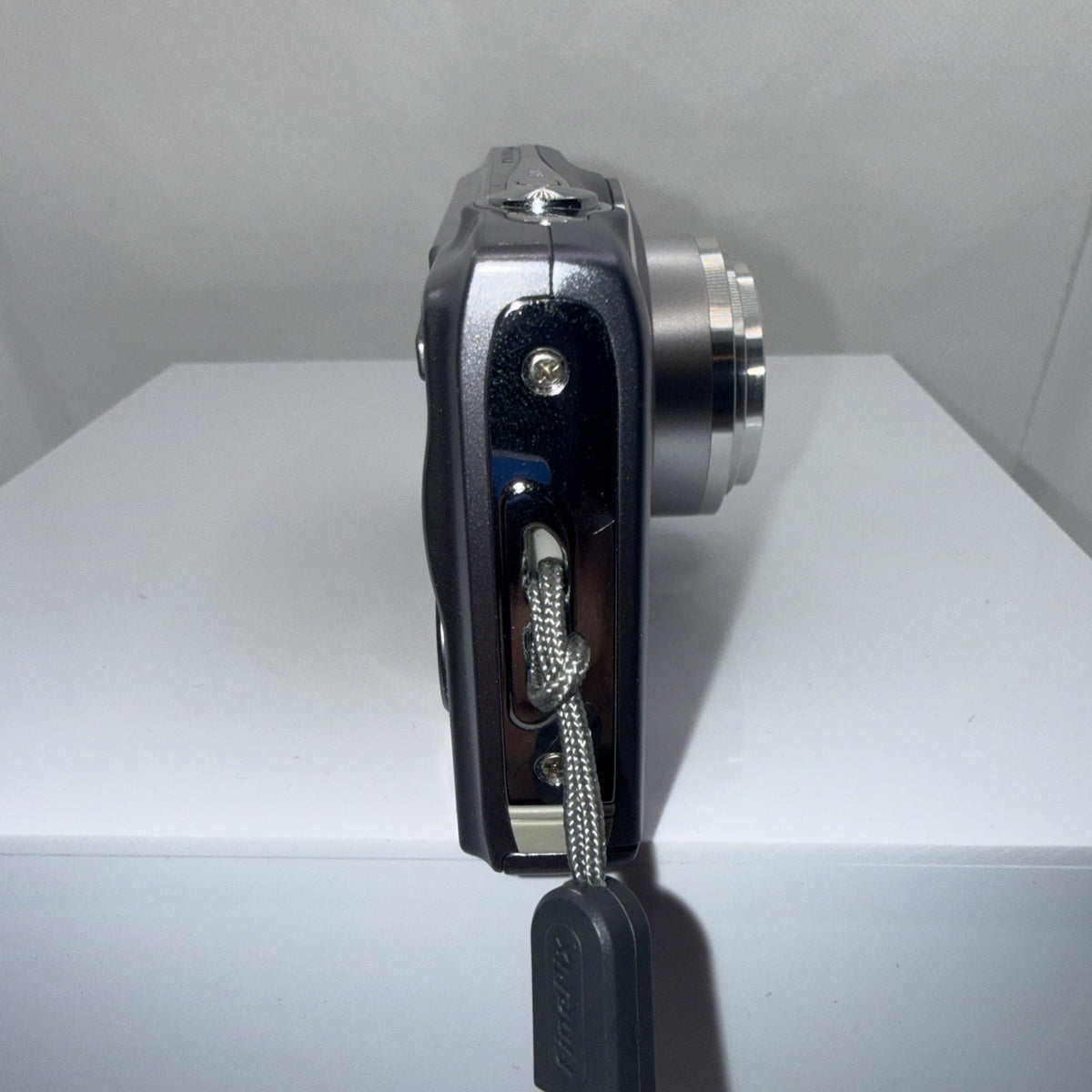 Fujifilm Finepix JZ100 Digital Camera 14MP Tested *Lens Flaps Missing* Bundle
