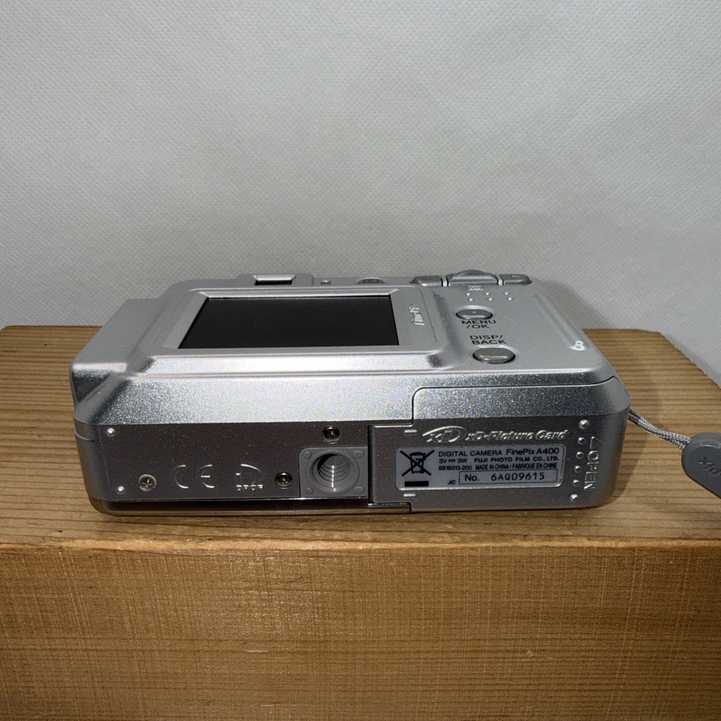 Fujifilm Finepix A400 4.1MP Digital Camera Tested Working + 128MB XD Card