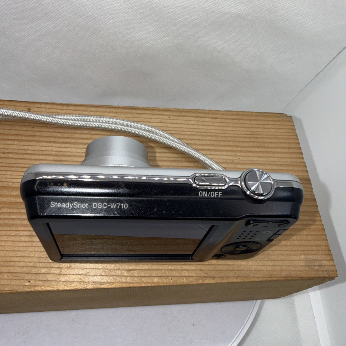 Sony Cybershot DSC-W710 16.1MP Digital Camera Working + Charger Battery 32GB