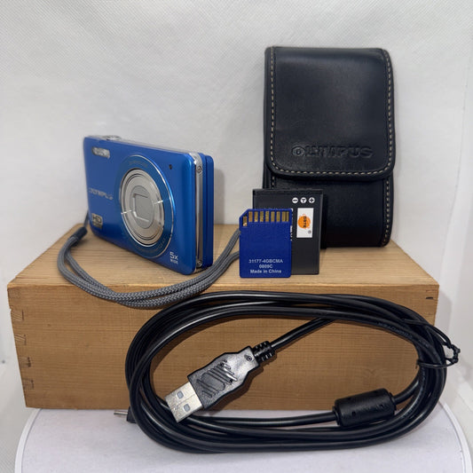 Olympus VG-120 14.0MP Digital Camera Tested + Charger Battery Case 4GB SD Card