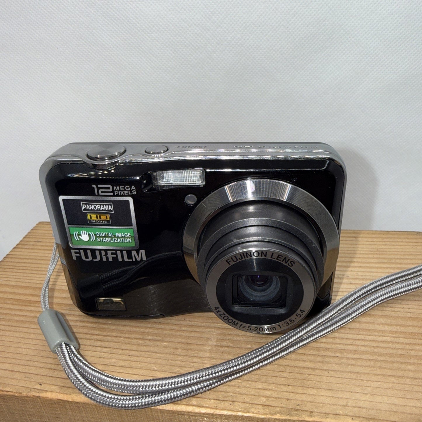 Fujifilm FinePix AX245w Digital Camera 10.2MP Tested Working Plus 4GB SD Card