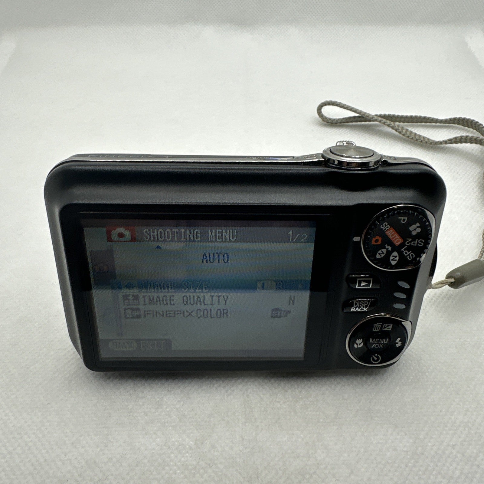 Fujifilm FinePix T200 14.0MP CCD Digital Camera Tested + Charger Battery 16GB SD3