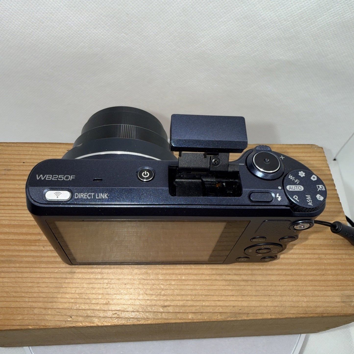 Samsung WB250F 14.2MP Digital Camera Dark Blue Tested + Charger Battery 16GB SD