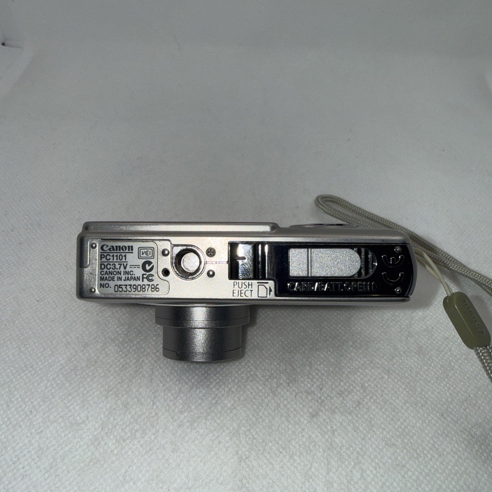 Canon IXUS 40 4.0MP Digital Camera Tested Plus Charger Battery 2GB SD Card Retro7