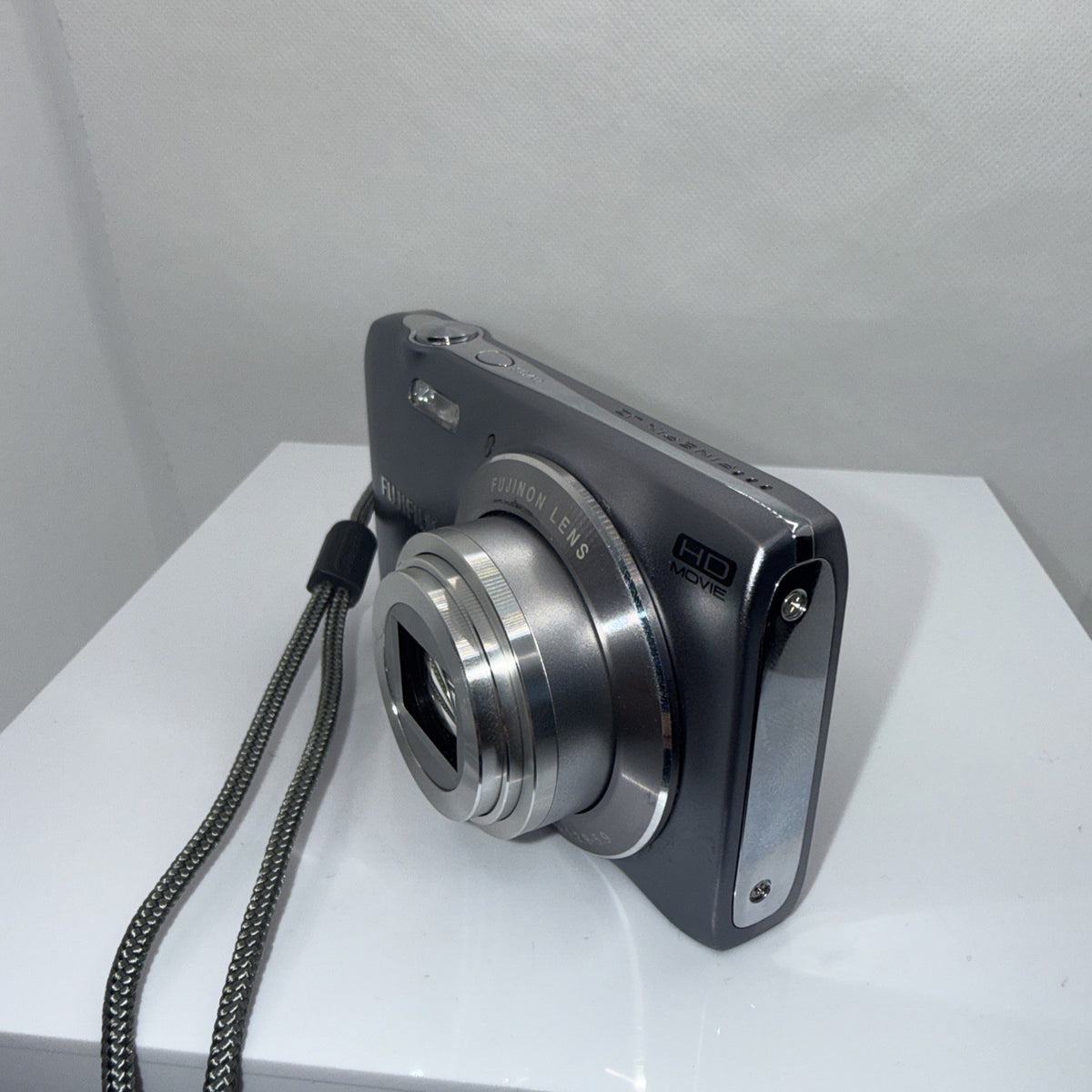 Fujifilm Finepix JZ100 Digital Camera 14MP Tested *Lens Flaps Missing* Bundle