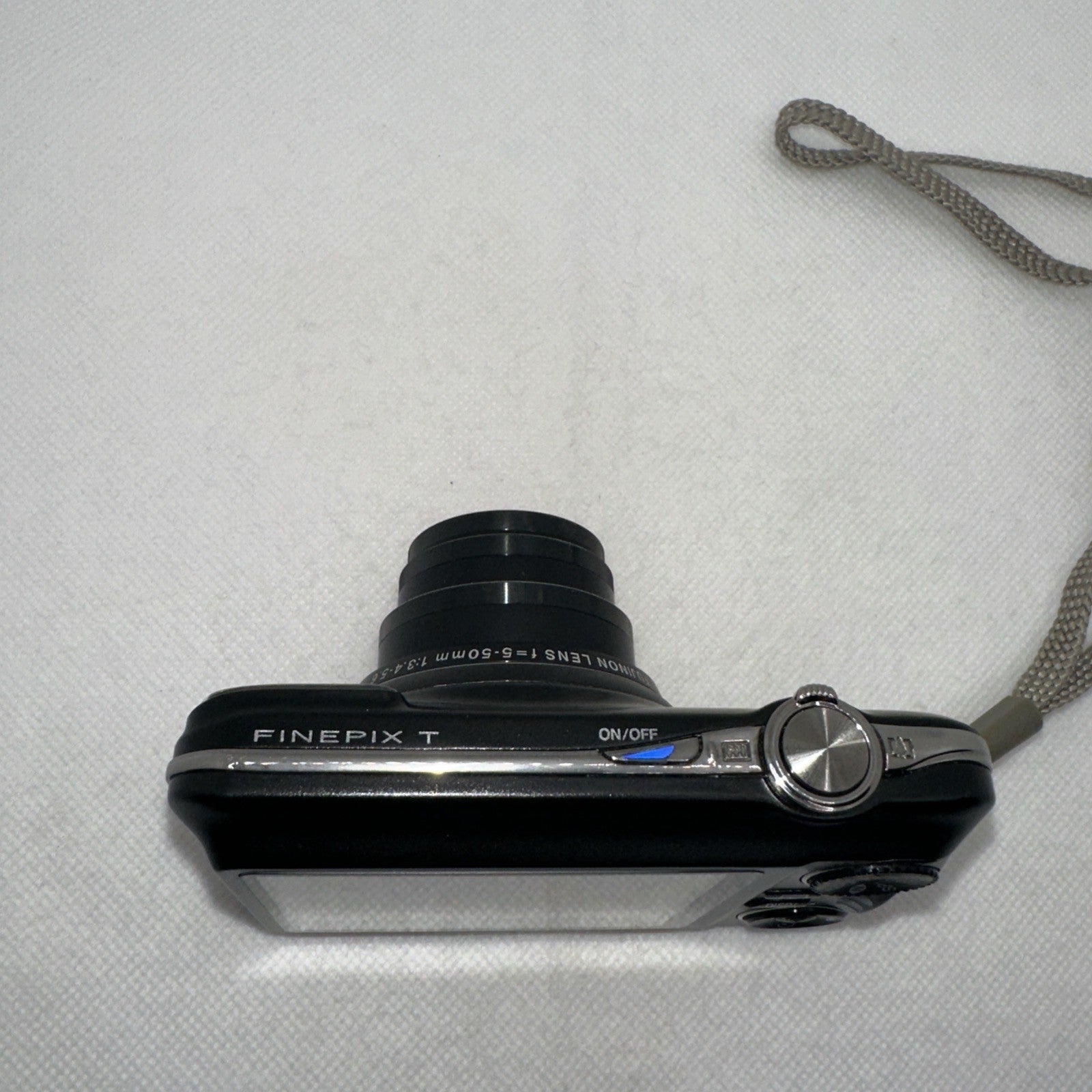 Fujifilm FinePix T200 14.0MP CCD Digital Camera Tested + Charger Battery 16GB SD4